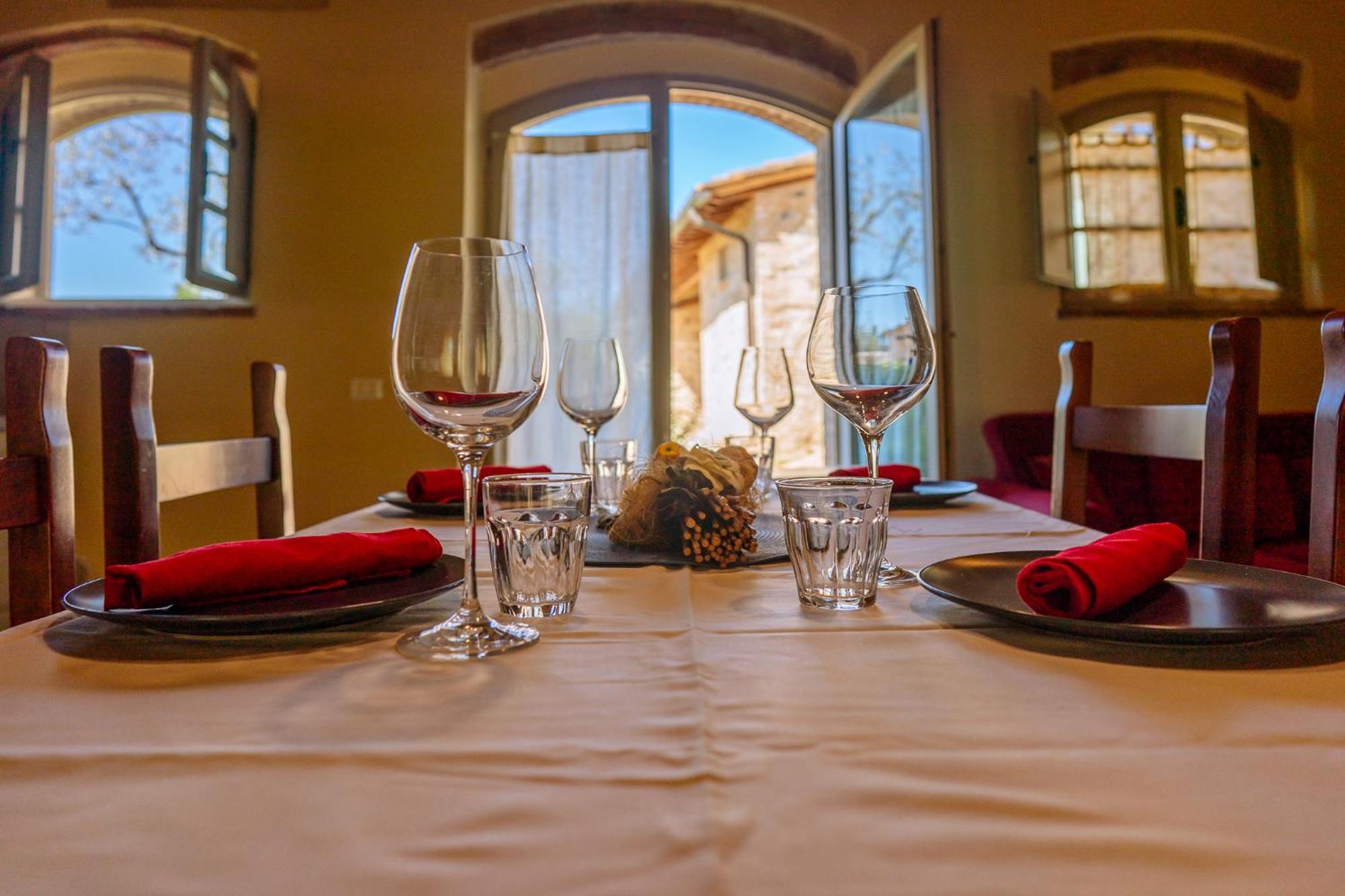 קולה ואל ד'אלזה Villa Le Beringhe - Wine Pool & Relax מראה חיצוני תמונה