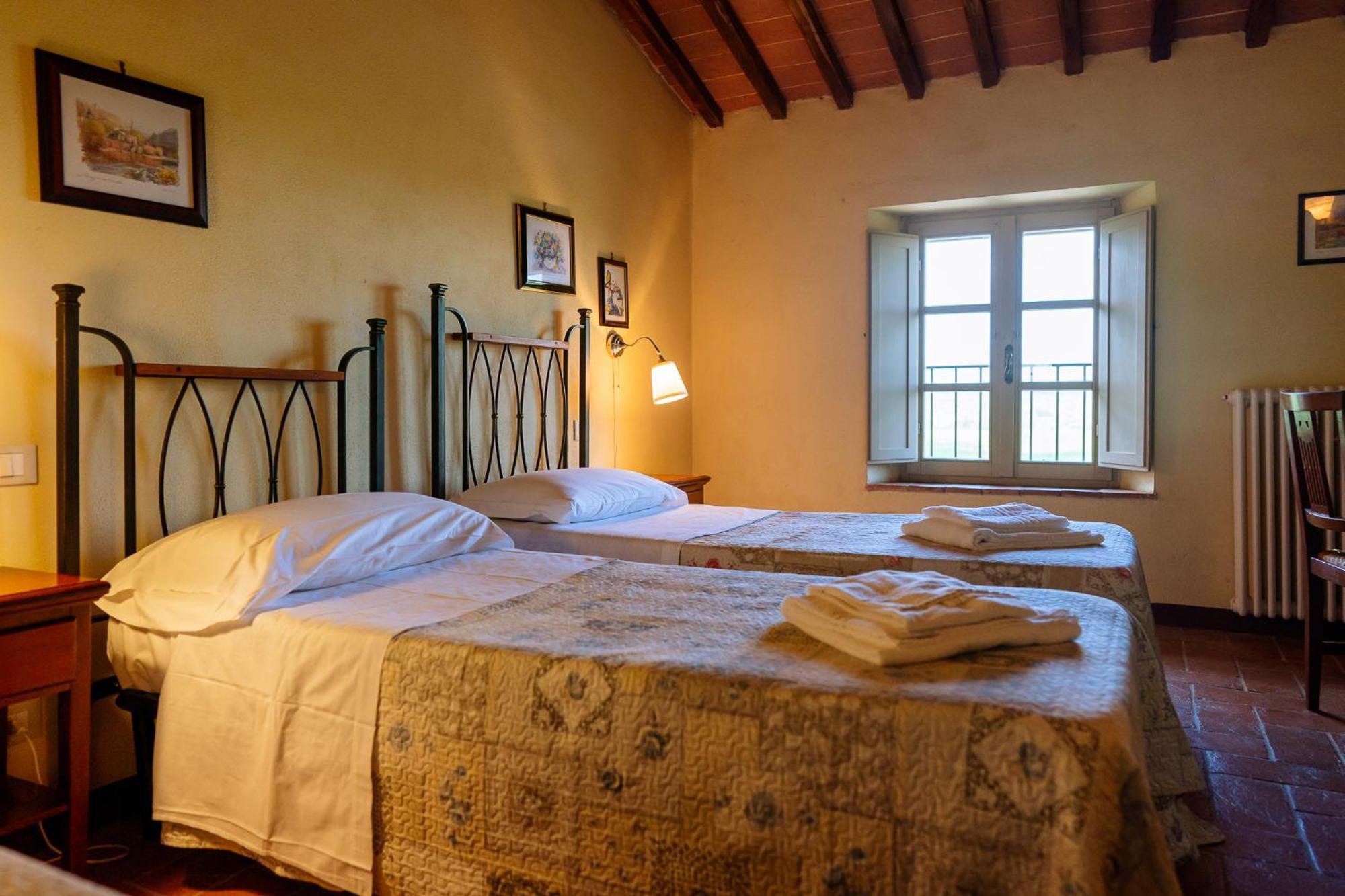 קולה ואל ד'אלזה Villa Le Beringhe - Wine Pool & Relax מראה חיצוני תמונה