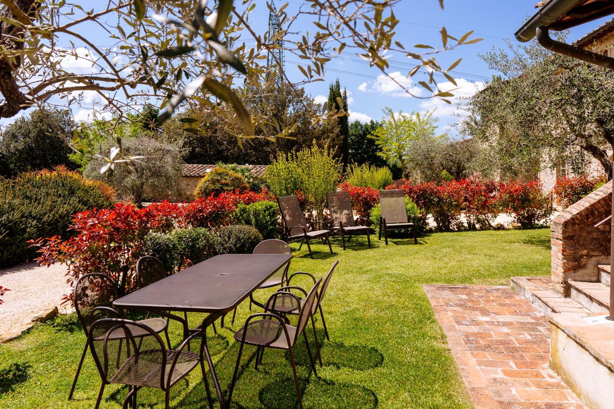 קולה ואל ד'אלזה Villa Le Beringhe - Wine Pool & Relax מראה חיצוני תמונה