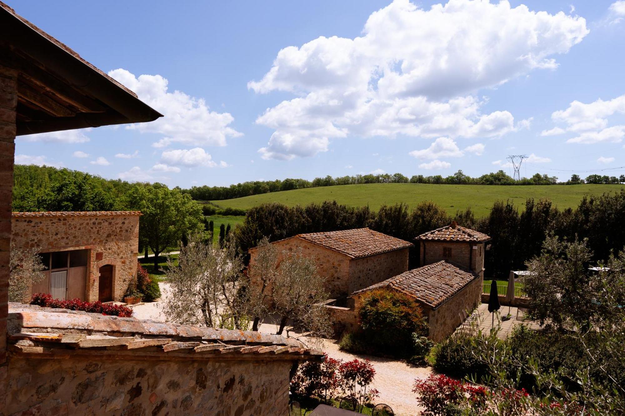 קולה ואל ד'אלזה Villa Le Beringhe - Wine Pool & Relax מראה חיצוני תמונה