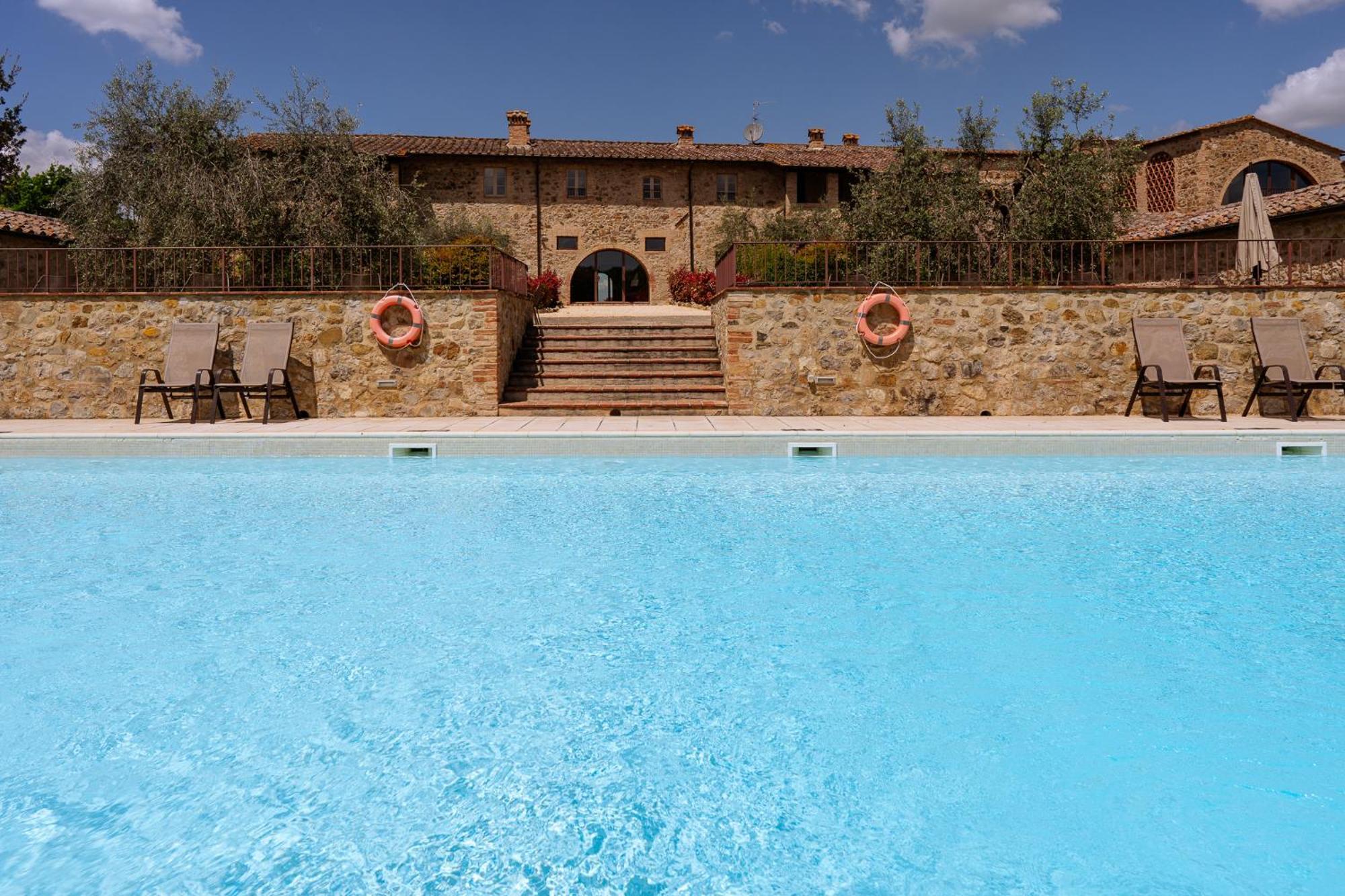קולה ואל ד'אלזה Villa Le Beringhe - Wine Pool & Relax מראה חיצוני תמונה